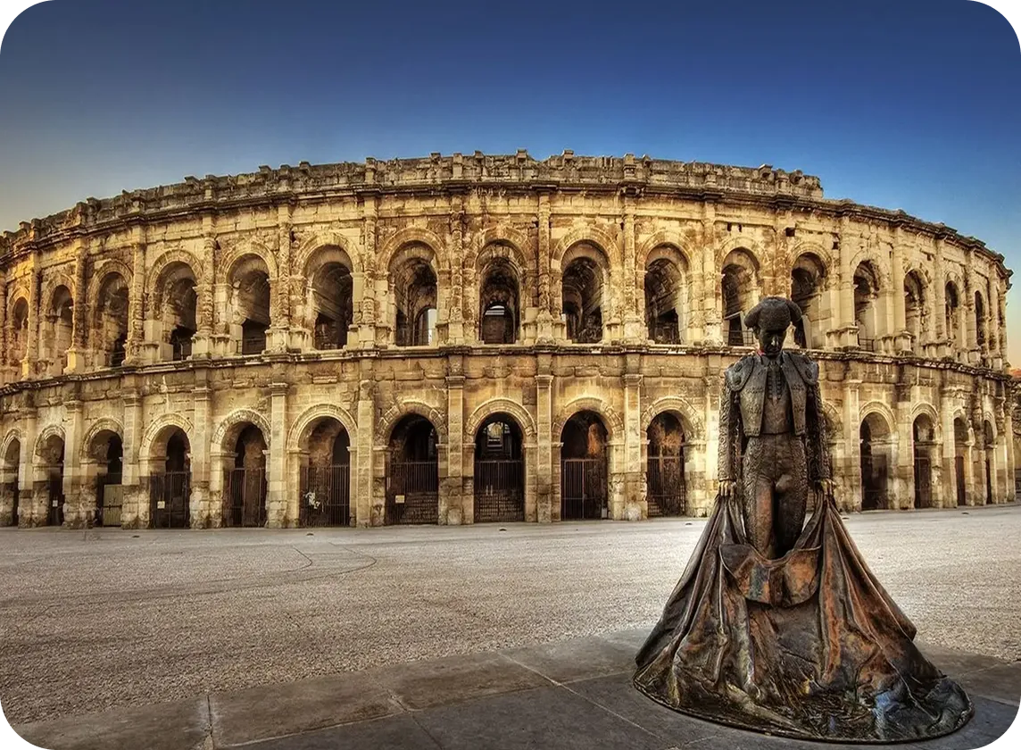 Nîmes